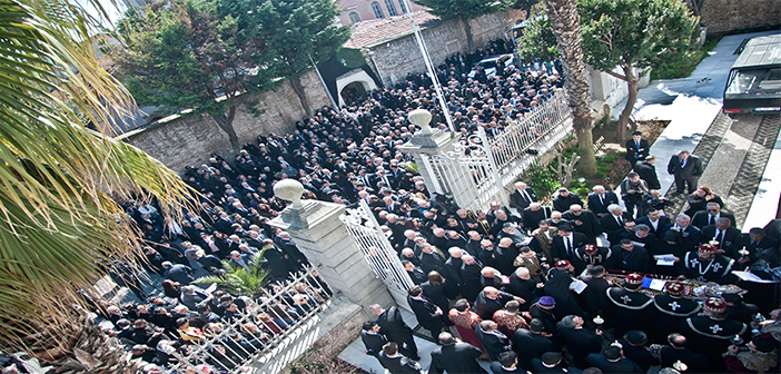 Էջ մըն էր որ տխուր փակուեցաւ